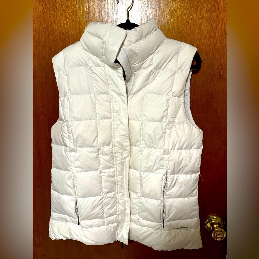 Women’s white vest XL